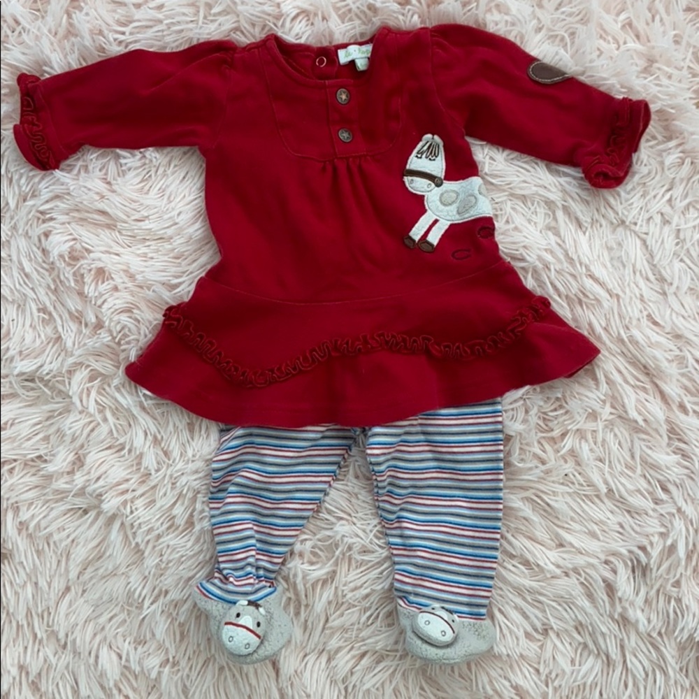 Le Top outfit!! Rare Find! 6 month